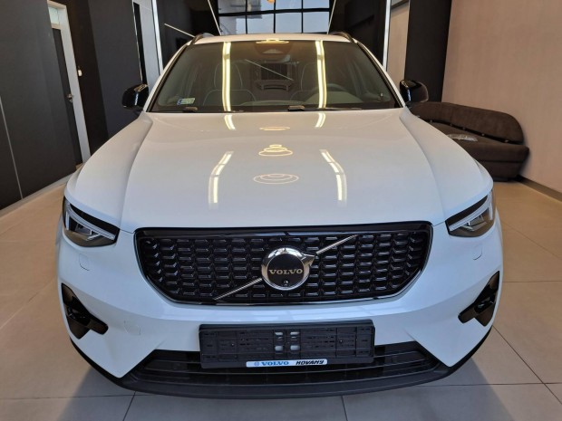 Volvo XC40 2.0 [B4] Mhev Ultimate Dark DCT